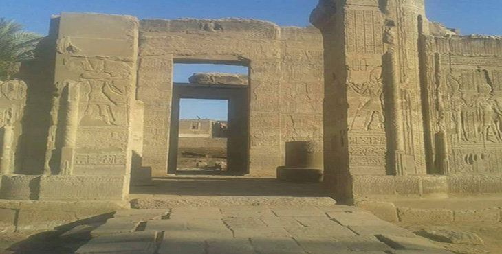 مدخل "معبد الطود" الأثري بمحافظة الأقصر